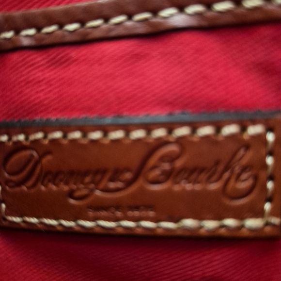 Dooney & Bourke Trixie Crossbody Bag In Plum